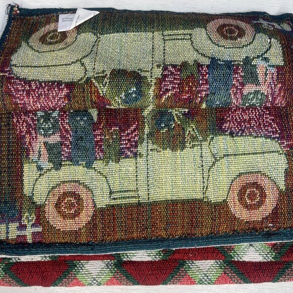 Santa Stop Here Tapestry Table Runner 13" X 68" Holiday Style Festive Christmas - Picture 7 of 9
